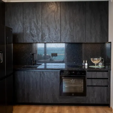 Apartment Queen's Penthouse